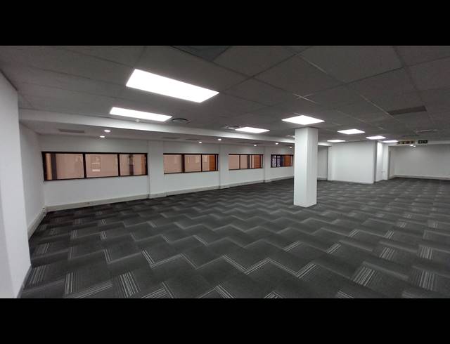 697M² OFFICE TO LET IN RIVONIA